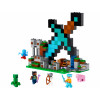 LEGO Minecraft Форпост з мечем (21244) - зображення 1