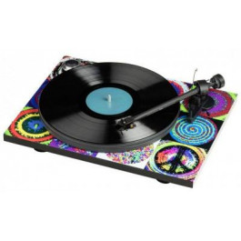 Pro-Ject Essential III Special Edition: Ringo Starr Peace&Love