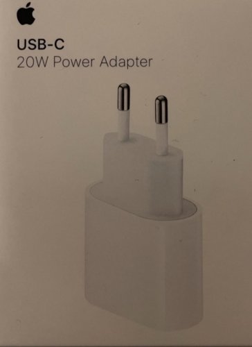 Фото Мережевий зарядний пристрій Apple USB-C Power Adapter 20W (MHJE3) від користувача Mexanik