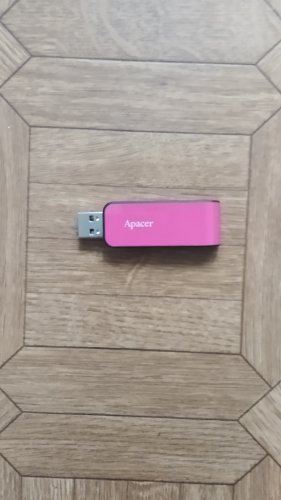 Фото Флешка Apacer 32 GB AH334 Pink USB 2.0 (AP32GAH334P-1) від користувача mummy Eugene
