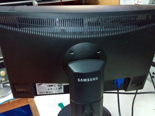Фото РК-монітор Samsung SyncMaster 2043BW від користувача dr_ula