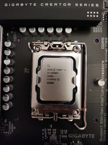 Фото Процесор Intel Core i5-13600KF (BX8071513600KF) від користувача Денис Скакун