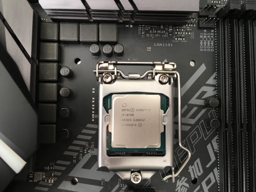 Фото Процесор Intel Core i7-8700 (BX80684I78700) від користувача barmaleikin