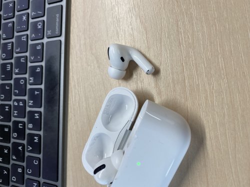 Фото Навушники TWS Apple AirPods Pro (MWP22) від користувача liutyi