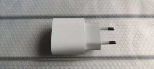 Фото Мережевий зарядний пристрій Apple USB-C Power Adapter 20W (MHJE3) від користувача N.George