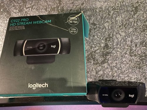 Фото Веб-камера Logitech C922 Pro Stream (960-001089, 960-001088, 960-001087) від користувача yaroslav