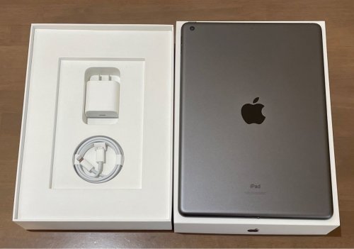 Фото Планшет Apple iPad 10.2 2021 Wi-Fi 64GB Space Gray (MK2K3) від користувача Alex Pasishnichenko