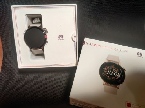 Фото Смарт-годинник HUAWEI Watch GT 3 42mm Frosty White (55027150) від користувача Burning Money