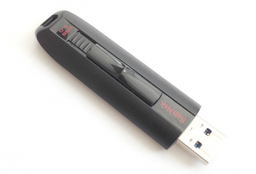 Фото Флешка SanDisk 32 GB Extreme USB 3.0 SDCZ80-032G-X46 від користувача liutyi