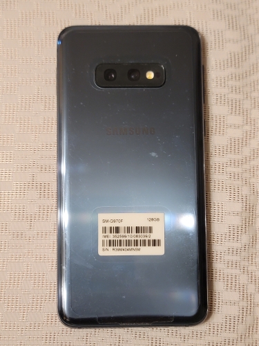 Фото Смартфон Samsung Galaxy S10e SM-G970U SS 6/128GB Prism Black від користувача Ironhide