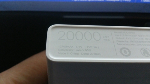 Фото Зовнішній акумулятор (павербанк) Xiaomi Mi power bank 20000mAh White (1154400042) від користувача YaroslavSL