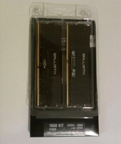 Фото Пам'ять для настільних комп'ютерів Crucial 16 GB (2x8GB) DDR4 3000 MHz Ballistix Black (BL2K8G30C15U4B) від користувача Test UA