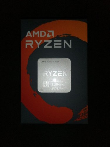 Фото Процесор AMD Ryzen 5 3600 (100-000000031) від користувача Meadow