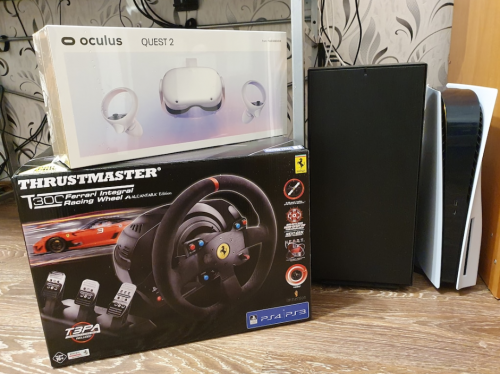 Фото Комплект (кермо, педалі) Thrustmaster T300 Ferrari Integral RW Alcantara edition Black (4160652) від користувача ТЕХНО-КОТИК