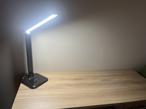 Фото Офісна настільна лампа FERON LED DE1725 9W 4000K чорний (29860) від користувача Konya