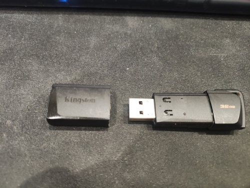 Фото Флешка Kingston 32 GB DataTraveler Exodia M USB 3.2 Black (DTXM/32GB) від користувача General Sergal