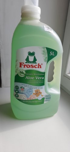 Фото Рідкий засіб для прання Frosch Гель для прання  Aloe Vera Sensitiv 5 л (4001499962561) від користувача Tukanoff