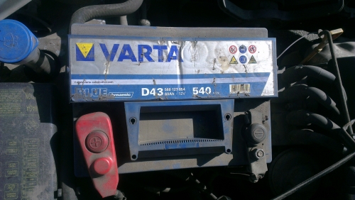 Фото Автомобільний акумулятор Varta 6СТ-60 BLUE dynamic D43 (560127054) від користувача GuraAV