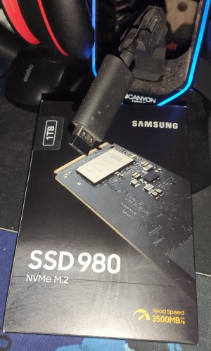 Фото SSD накопичувач Samsung 980 1 TB (MZ-V8V1T0BW) від користувача Роман Пархоменко