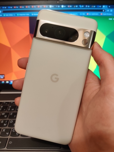 Фото Смартфон Google Pixel 8 Pro 12/256GB Porcelain від користувача leonik