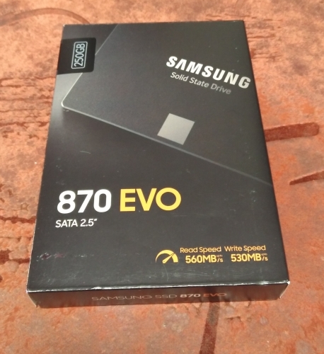 Фото SSD накопичувач Samsung 870 EVO 250 GB (MZ-77E250BW) від користувача ShereKhan