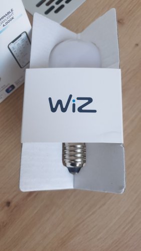 Фото Світлодіодна лампа LED WiZ LED Smart WiFi A60 E27 60 DW F White 810Lm 4000K 9W (WZE20026041) від користувача Sergey