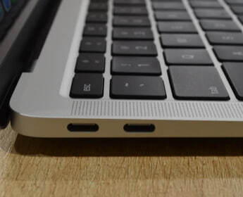 Фото Ноутбук Apple MacBook Air 13" Silver Late 2020 (MGN93) від користувача mandragor971