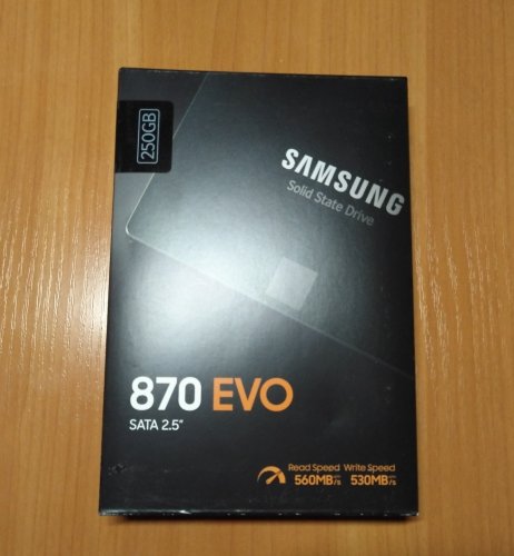 Фото SSD накопичувач Samsung 870 EVO 250 GB (MZ-77E250BW) від користувача 