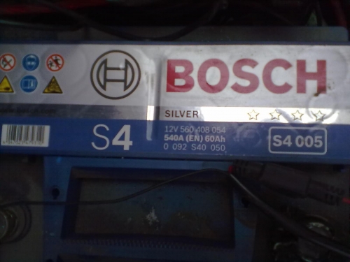 Фото Автомобільний акумулятор Bosch 6СТ-60 S4 Silver (S40 050) від користувача Андрей