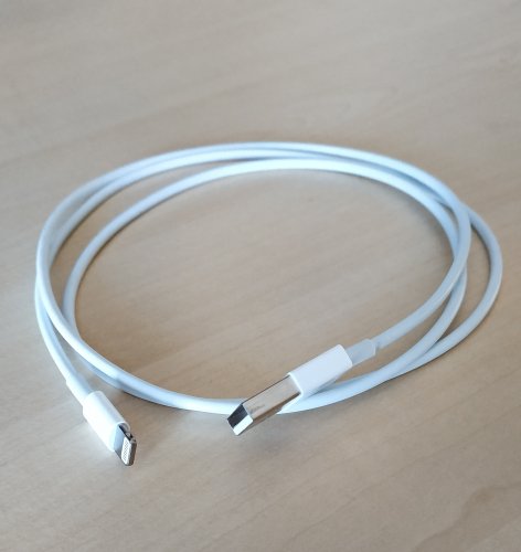 Фото Кабель Lightning Apple Lightning to USB Cable 1m (MD818) від користувача Styrman