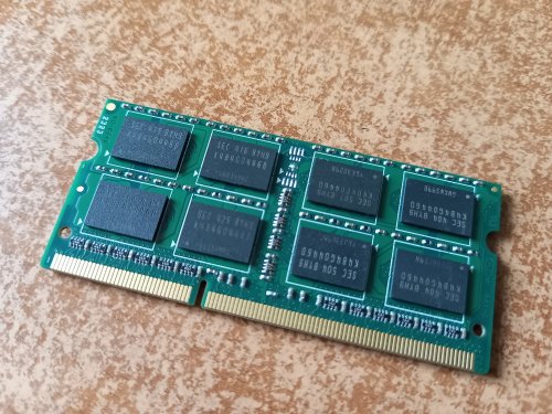 Фото Пам'ять для ноутбуків DATO 8 GB SO-DIMM DDR3 1600 MHz (DT8G3DSDLD16) від користувача Taras Rudenko