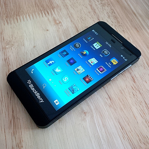 Фото Смартфон BlackBerry Z10 (Black) від користувача Fr3ddy