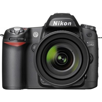 Nikon D80 kit (18-135mm) - зображення 1