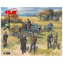   ICM Bf-109F-2 with German pilots & ground personnel (ICM48803)