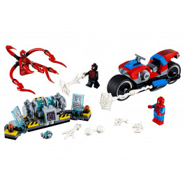 LEGO Super Heroes Спасение на мотоцикле с Человеком-пауком (76113)