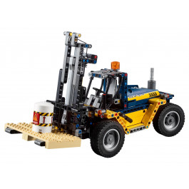 LEGO Technic Сверхмощный вилочный погрузчик (42079)