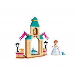 LEGO Disney Princess Двор замка Анны (43198)