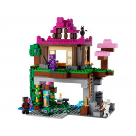 LEGO Minecraft Площадка для тренировок (21183)