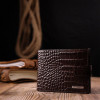 Karya Класичний коричневий чоловічий гаманець із натуральної шкіри з тисненням під крокодила  (2421199) - зображення 7