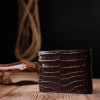 Karya Класичний коричневий чоловічий гаманець із натуральної шкіри з тисненням під крокодила  (2421199) - зображення 8