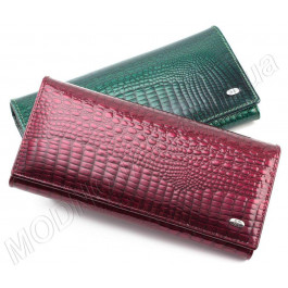 ST Leather Жіночий лаковий гаманець на магнітній фіксації  (17691)