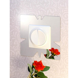 Ваша світлість Дзеркальний настінний акриловий декор рамка наліпка під вимикач №18 срібло 1шт. (0051)