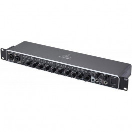 Behringer U-PHORIA UMC1820