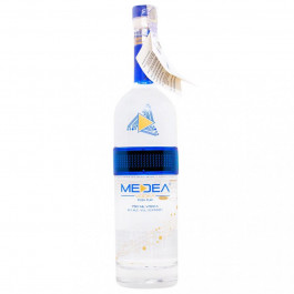 Medea Vodka LED Screen Blue горілка 0,75 л (0897230002047)