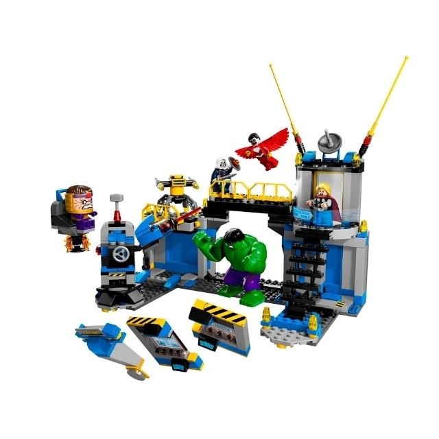 Lego hulk sales lab smash