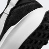 Nike Жіночі кросівки для тренувань  Waffle Debut DH9523-002 39 (8US) 25 см Чорний/Білий (195866288751) - зображення 8