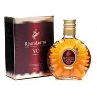 Remy Martin Коньяк  XO, 0.05л 40%, у подарунковій упаковці (BDA1BR-YFG005-001)