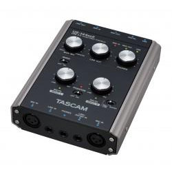   Tascam US-144 MKII