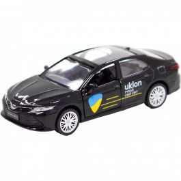   TechnoDrive Toyota Camry Uklon чорний (250292)