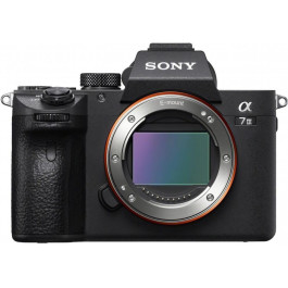   Sony Alpha A7 III kit (24-105 mm) f/4 G OSS (ILCE7M3GB)